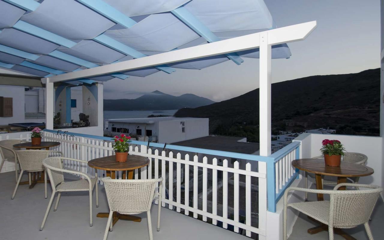 Bella Vista Hotel Adamantas Exterior photo