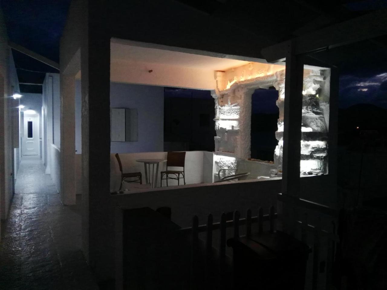 Bella Vista Hotel Adamantas Exterior photo
